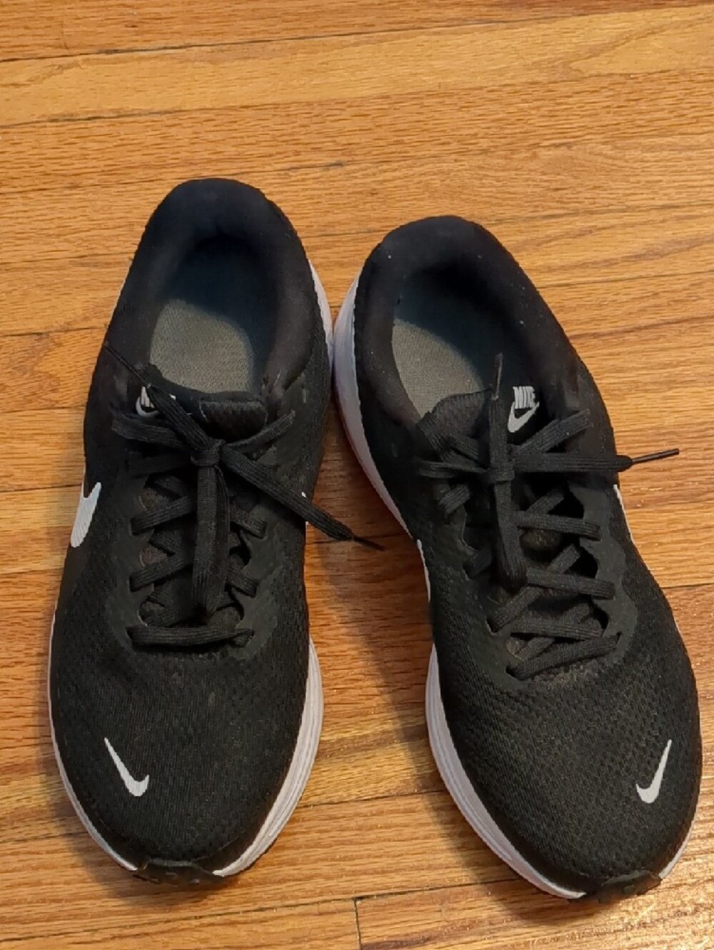 Women's Nike Black Running Athletic Shoes Size 9